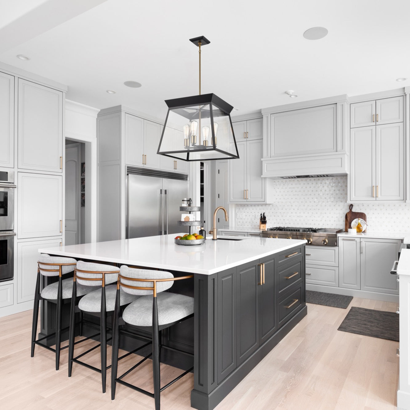 Lucian 4 Light Chandelier 18" Diameter